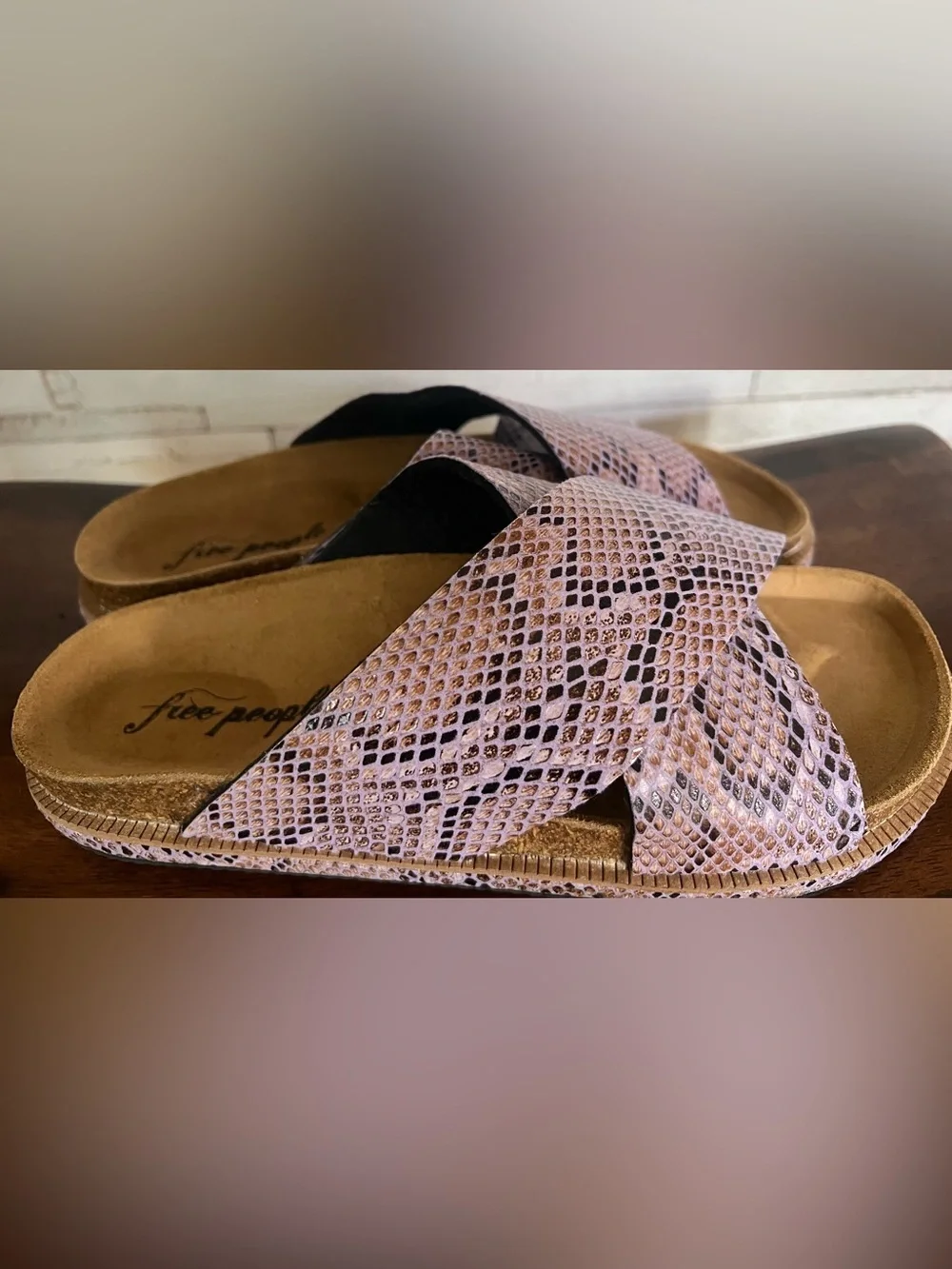 FREE PEOPLE Sidelines Footbed Sandals / Viola Snake in size 10.  NWOT